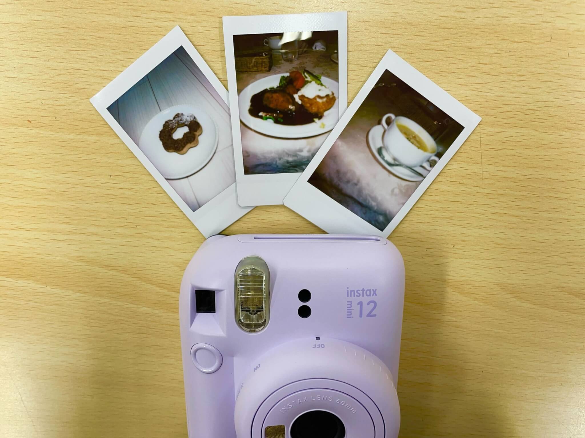 富士フイルムのチェキ「instax mini 12」使用レビュー！長く愛