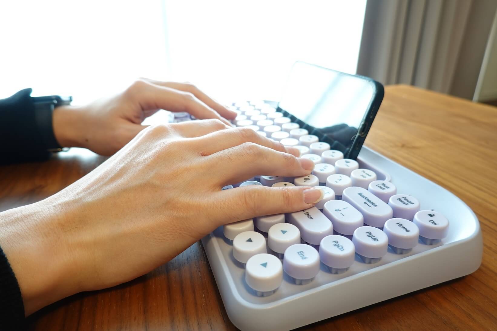 3COINS ワイヤレスキーボード