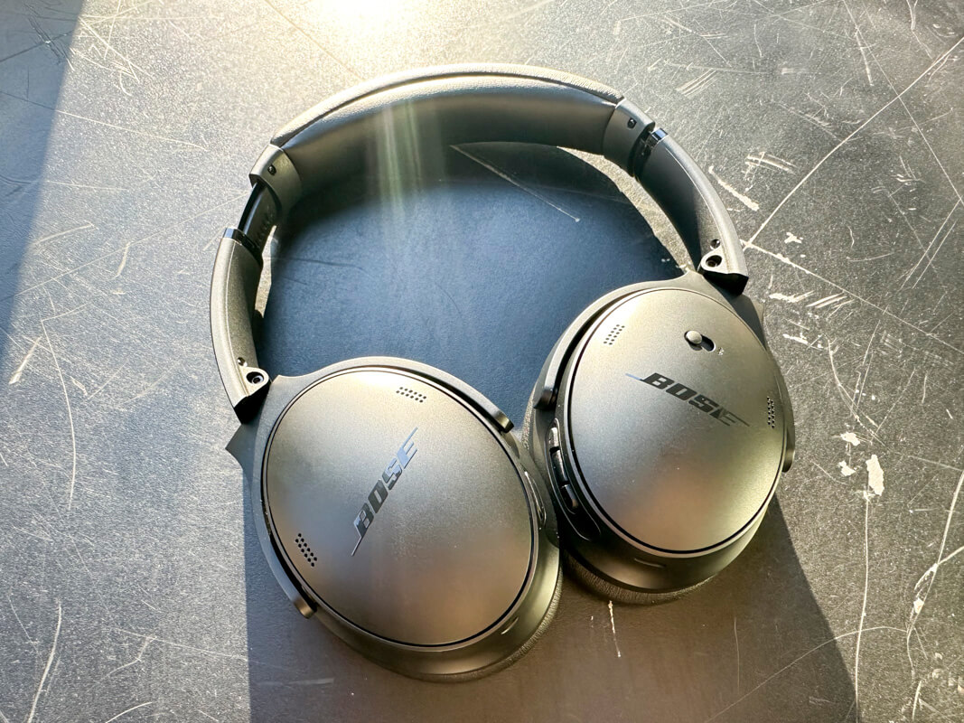 Bose QuietComfort Headphonesは快適なフィット感と高音質でイヤホン派にもおすすめなヘッドホン