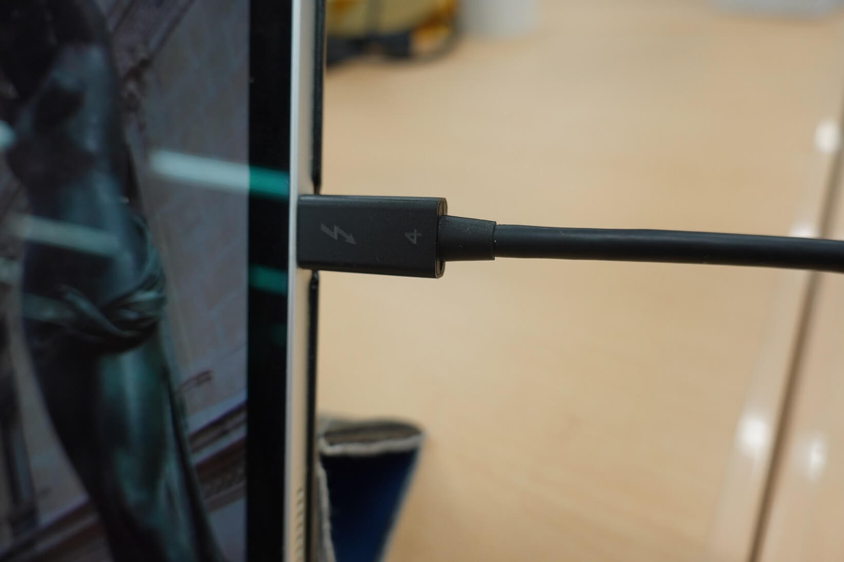 Thunderbolt 4
