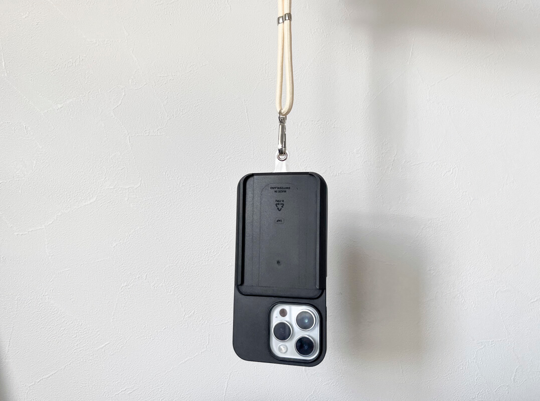 3COINS(コインズ)スマートフォンストラップの特徴4つ 特徴①｜スマートフォンの紛失対策になる