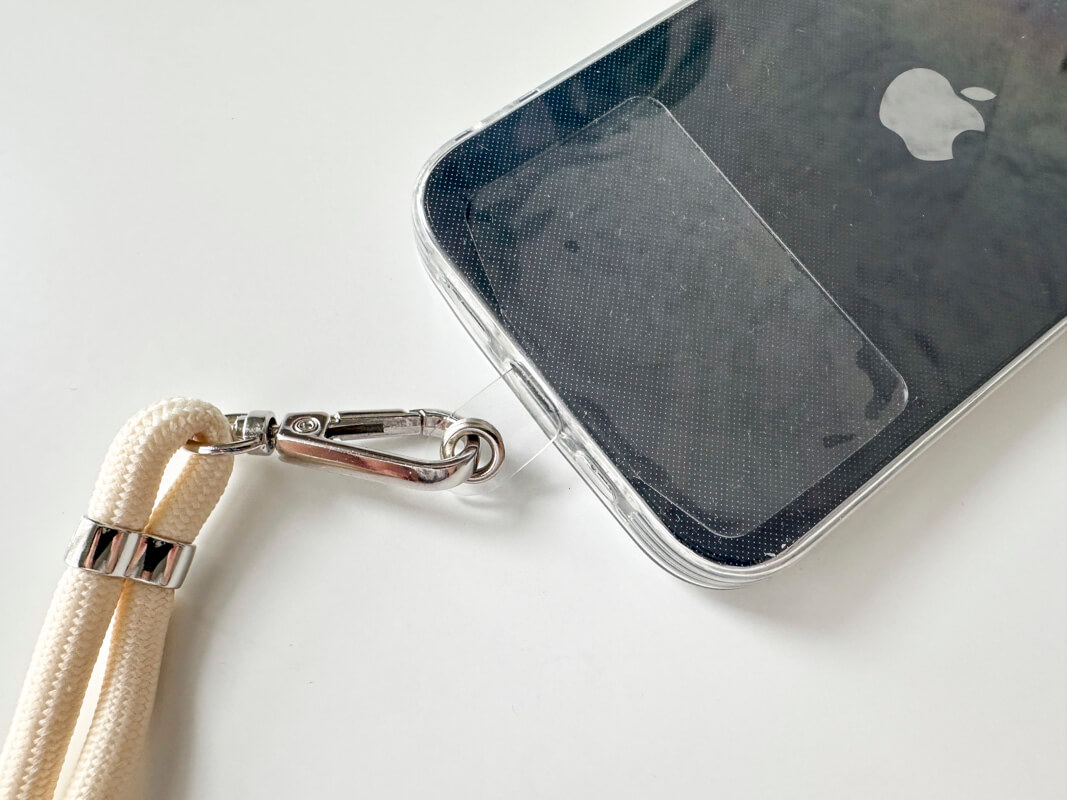 3COINS(コインズ)スマートフォンストラップの特徴4つ 特徴②｜着脱が簡単