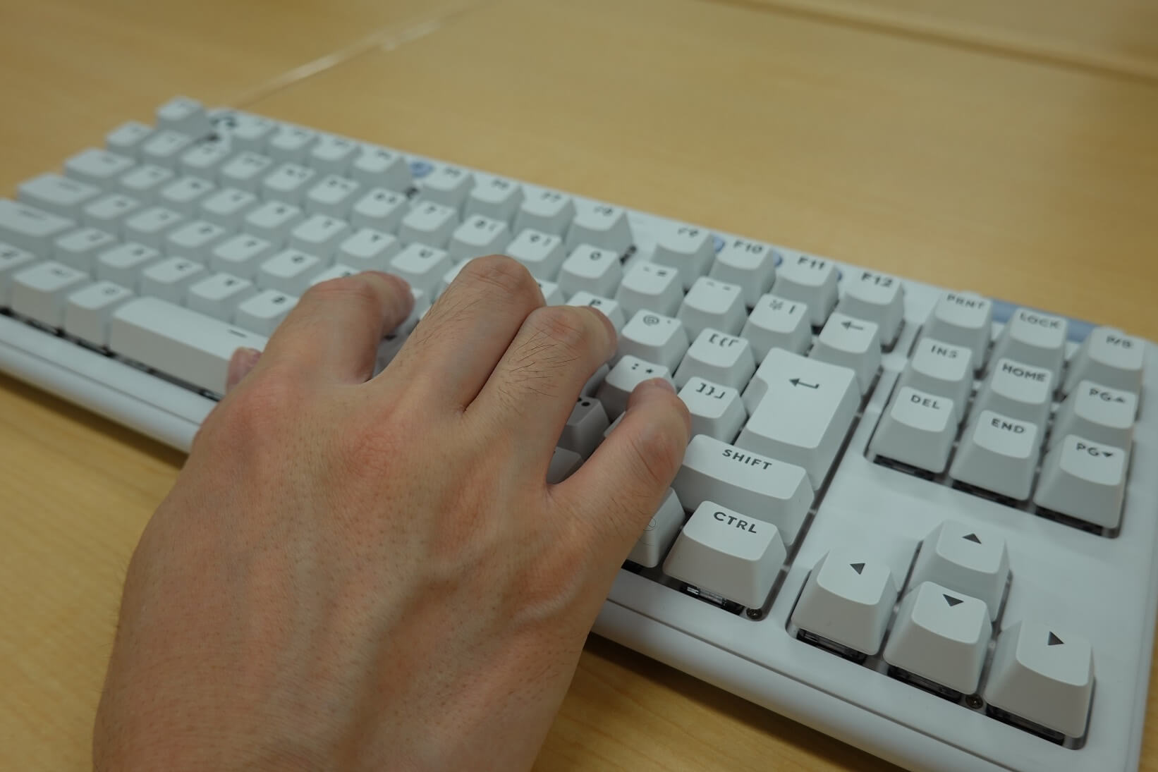 ロジクール G715
