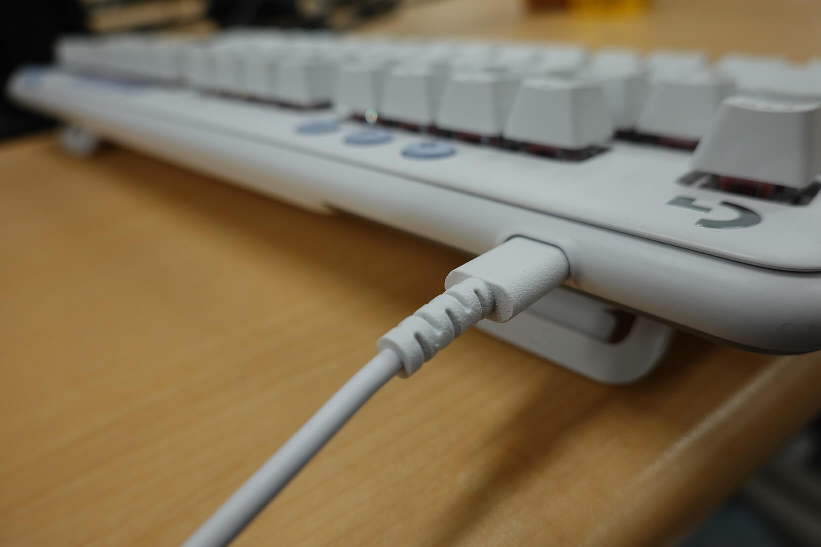 ロジクール G715