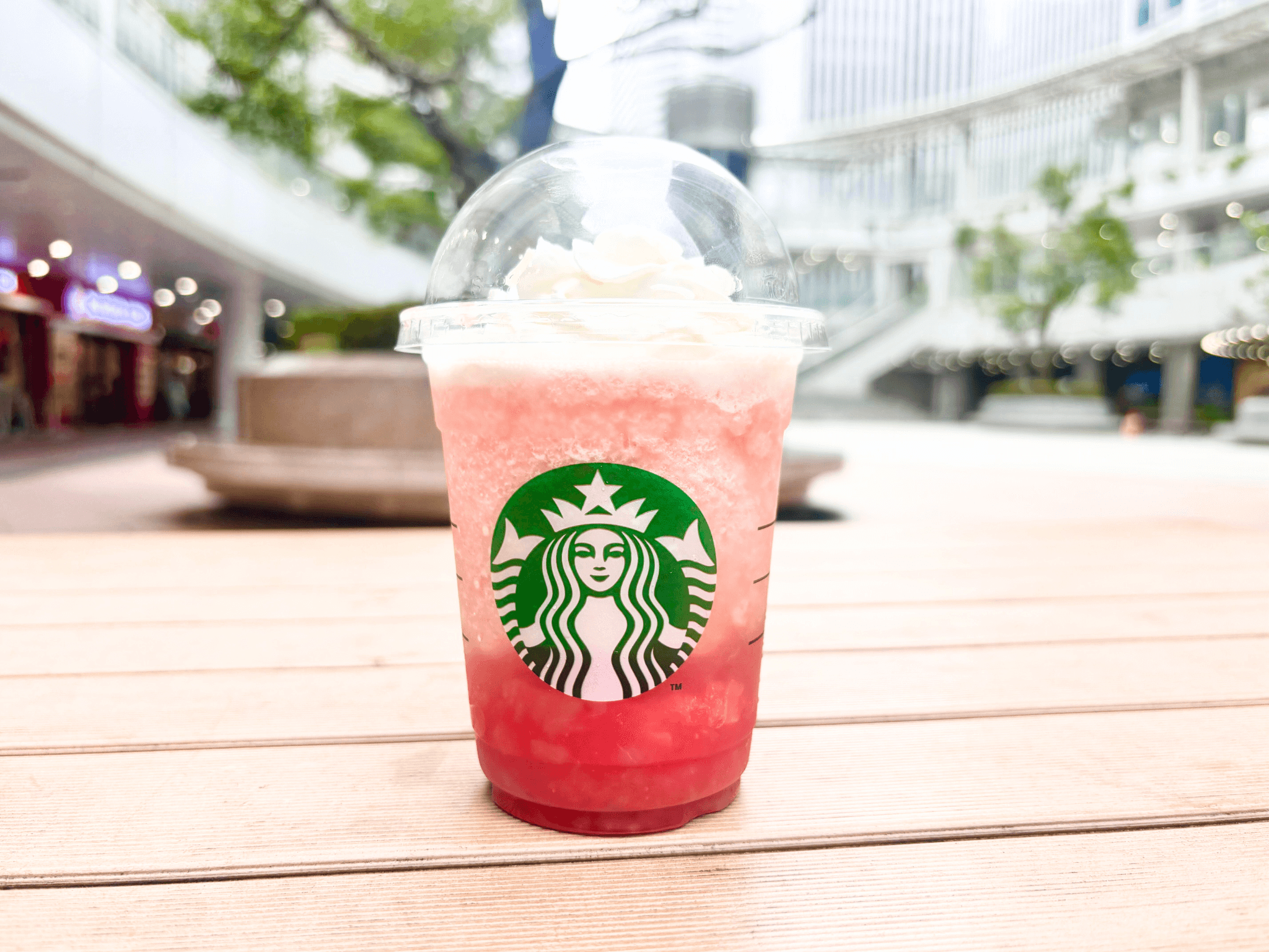 スタバのラブ&ピーチ フラペチーノはいつまで販売？気になるカロリーや値段は？