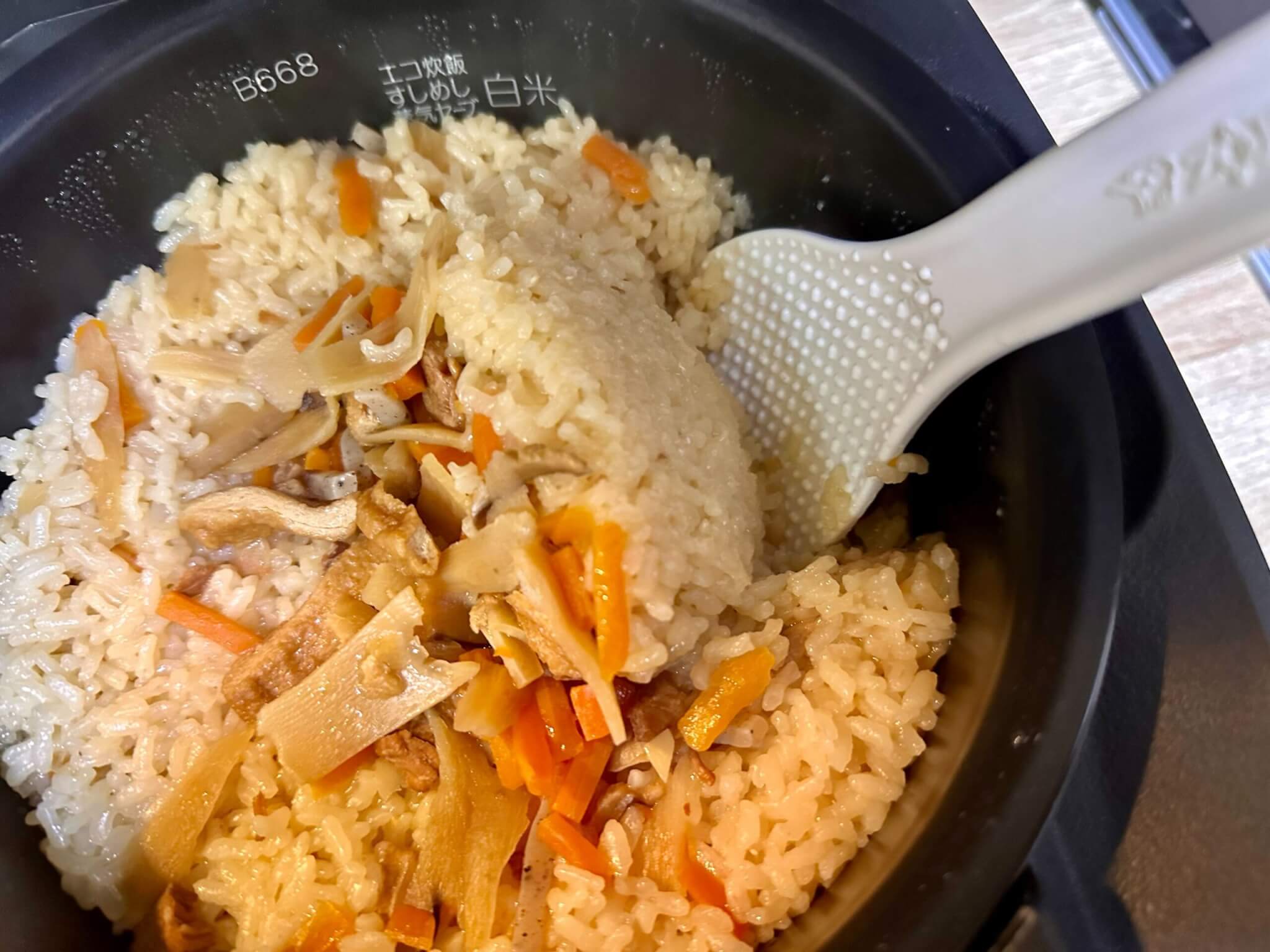 NW-UT07 炊き込みご飯