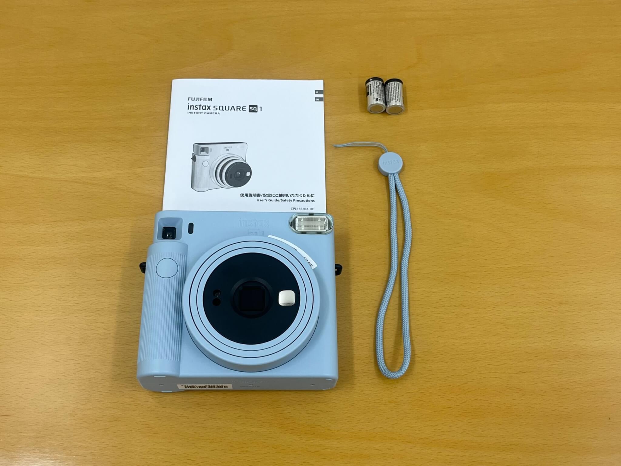 【新品•未開封】FUJI FILM チェキスクエア  SQ1 ホワイト チェキスクエア” INSTAX SQUARE SQ1 チョークホワイト | フジ