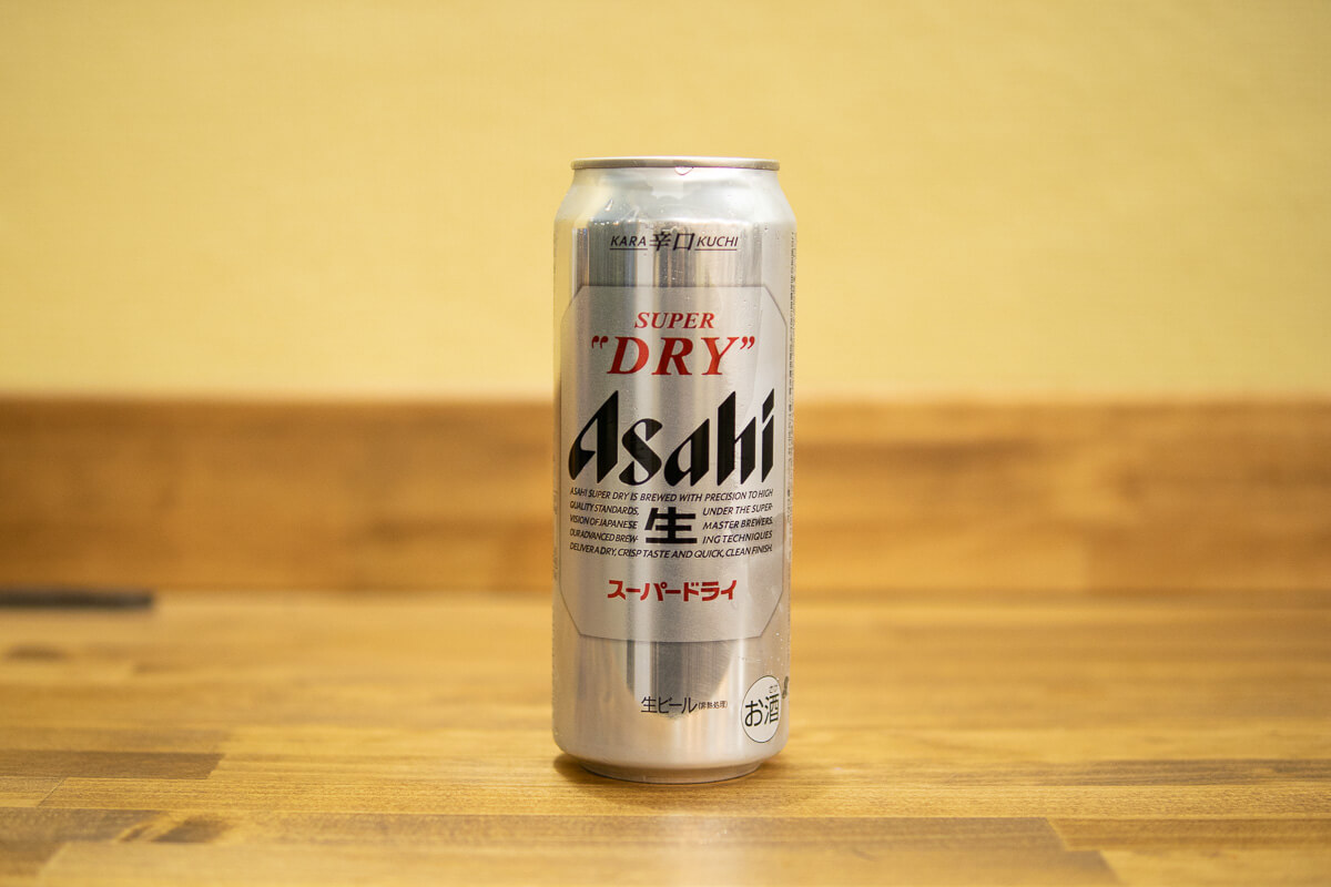 ビールと発泡酒12種類を飲み比べて味の違いがわかるのか検証！ 5. アサヒ スーパードライ【ビール】