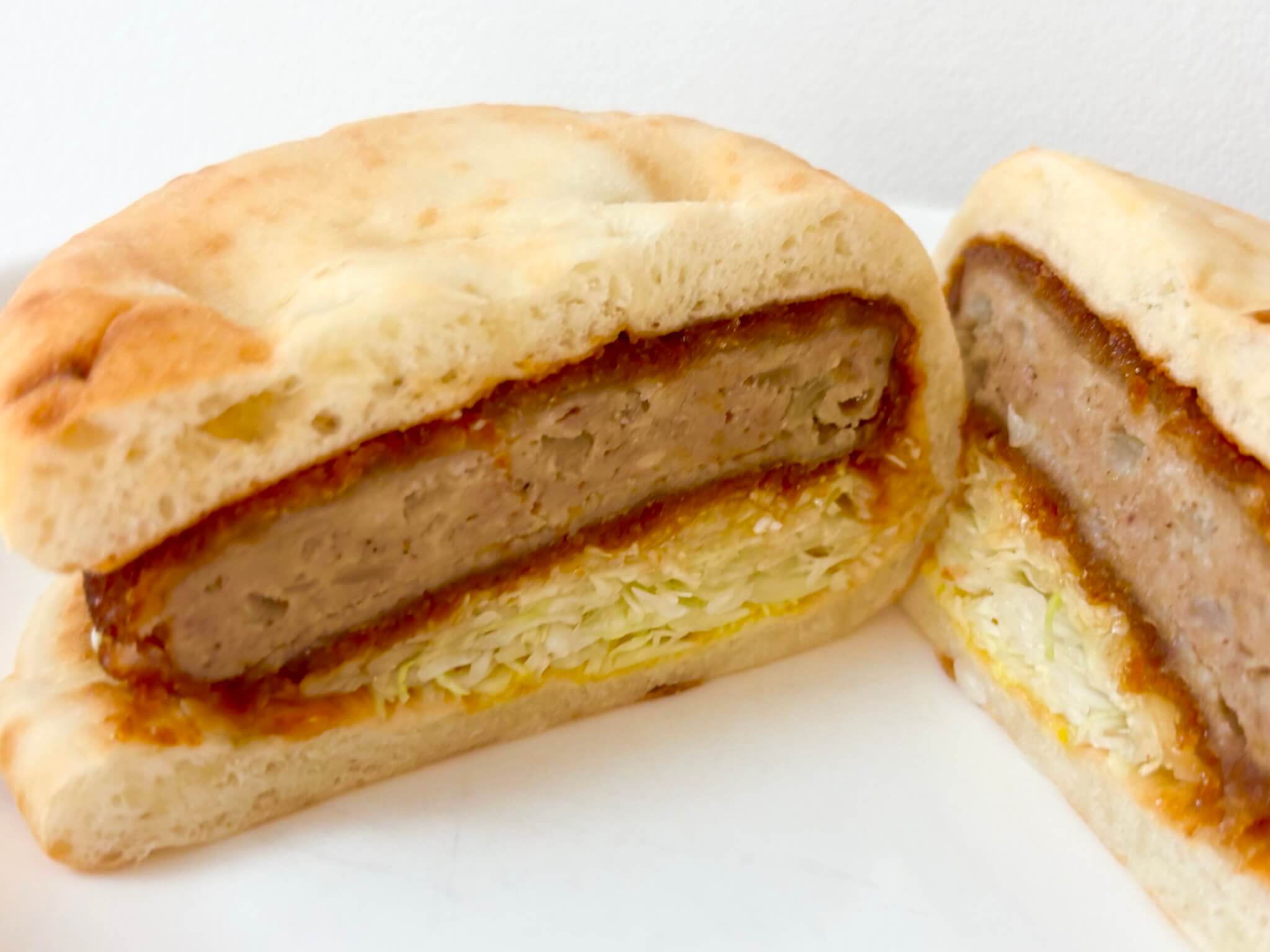 モス　メンチカツフォカッチ