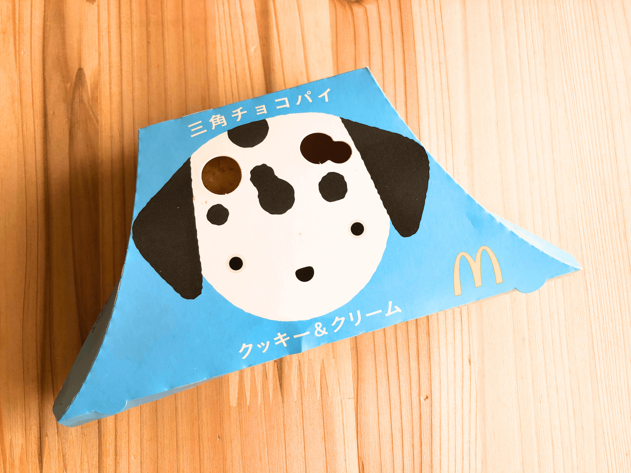マックの三角チョコパイ クッキー&クリームはいつまで販売？気になるカロリーや値段は？