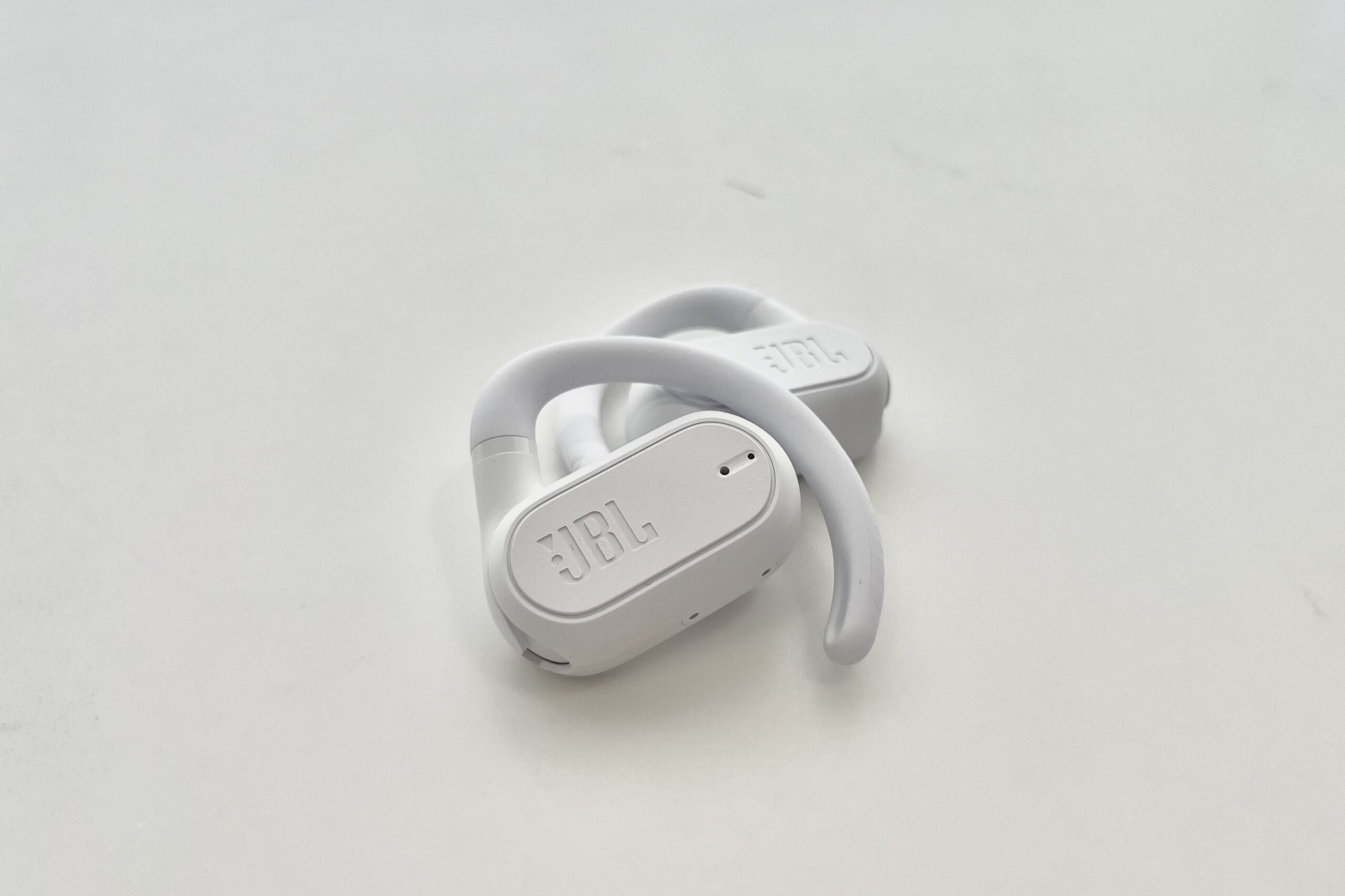 JBL「Soundgear Sense」　イヤホン本体