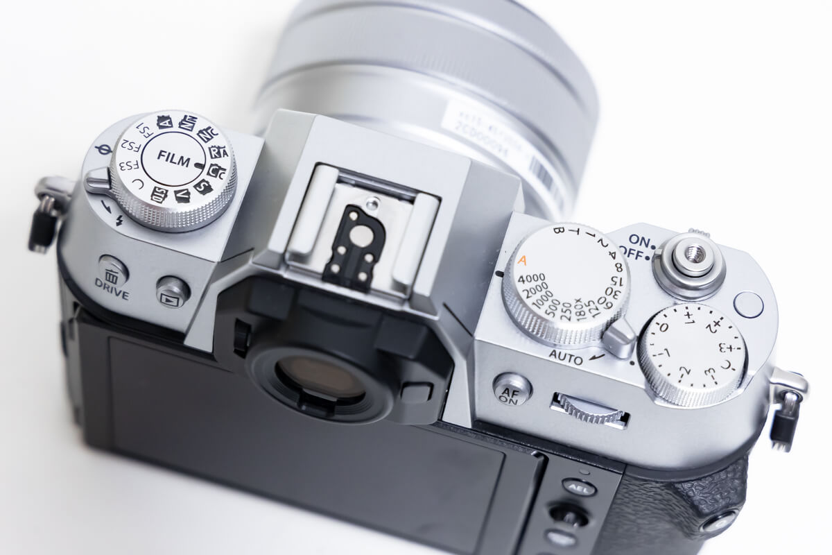 FUJIFILM X-T50実写レビュー。上位モデル譲りの性能とフィルム FUJIFILM X-T50実写レビュー。上位モデル譲りの性能とフィルム