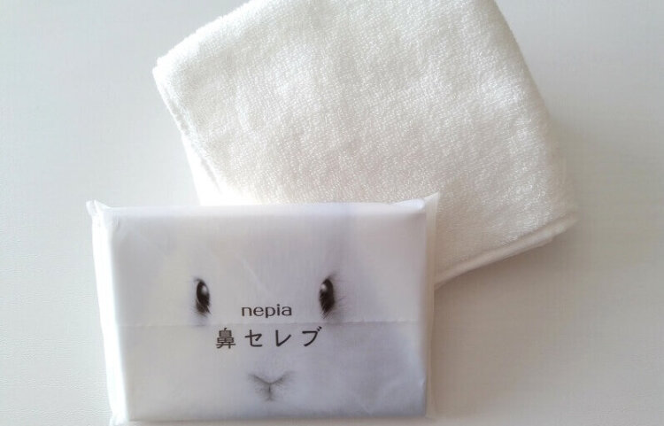 ハンカチとティッシュ